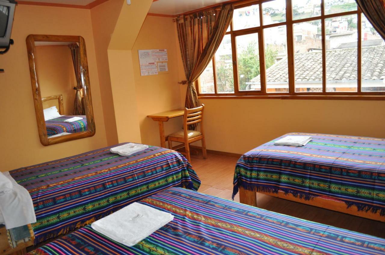 Hotel Santafe Inn Otavalo Exterior photo